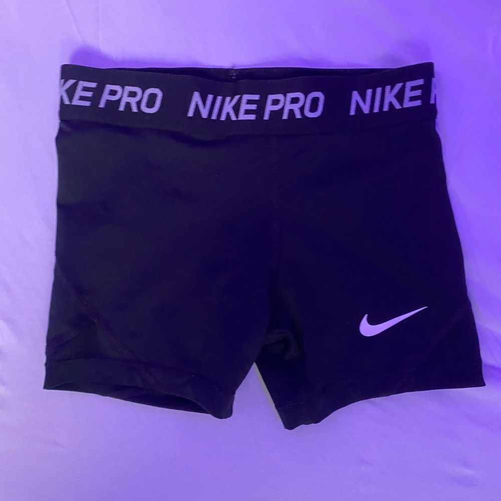 black Nike Pro spandex
